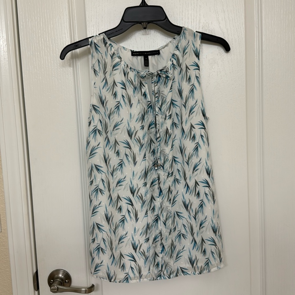 Like New WHBM Lined Top with Tie
